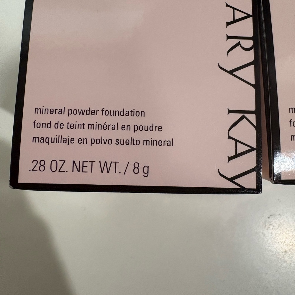 Bronze MK Mineral Powder Foundation